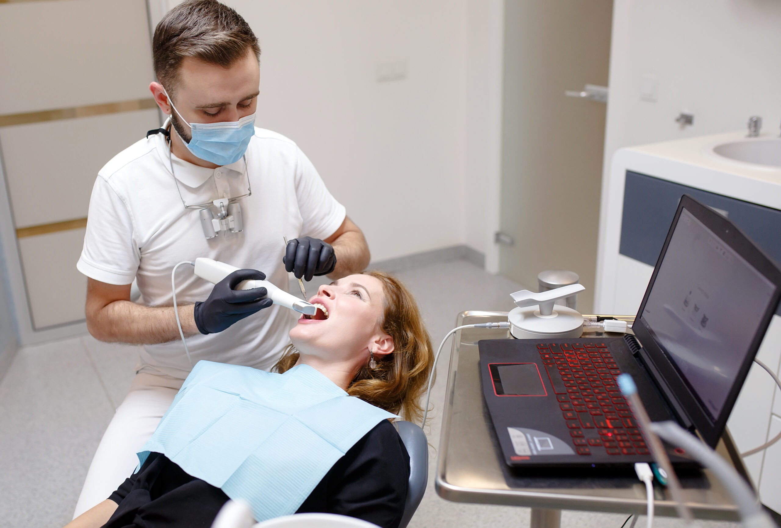 The,Dentist,Scans,The,Patient's,Teeth,With,A,3d,Scanner.